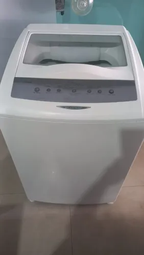 Maquina de lavar roupas 