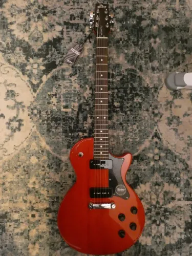 Guitarra HERITAGE Ascent Collection H-137 P90 Vintage Cherry