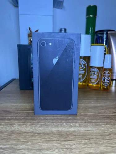 Caixa iPhone 8