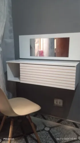 Penteadeira Suspensa Nova 