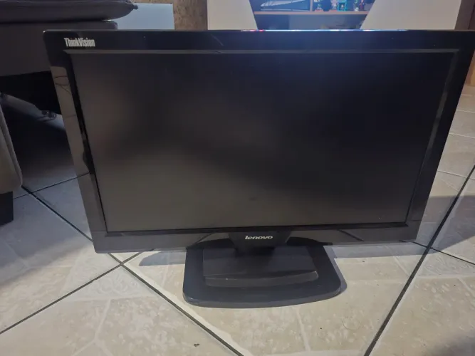 Monitor Lenovo thinkvision 19.5 polegadas