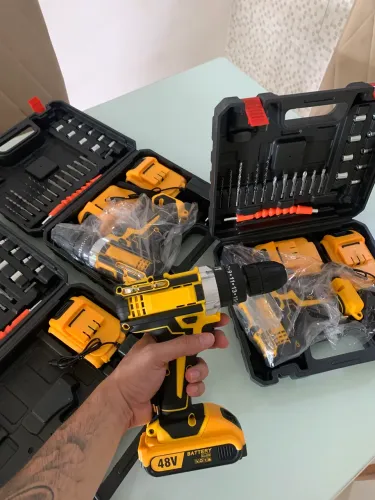 Furadeira Parafusadeira 48v 2 bateria Portátil Recarregavel Na Maleta
