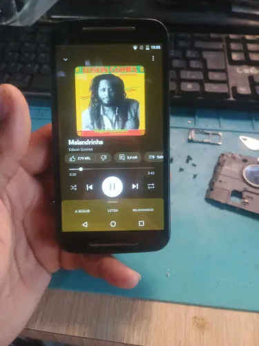 Moto G2