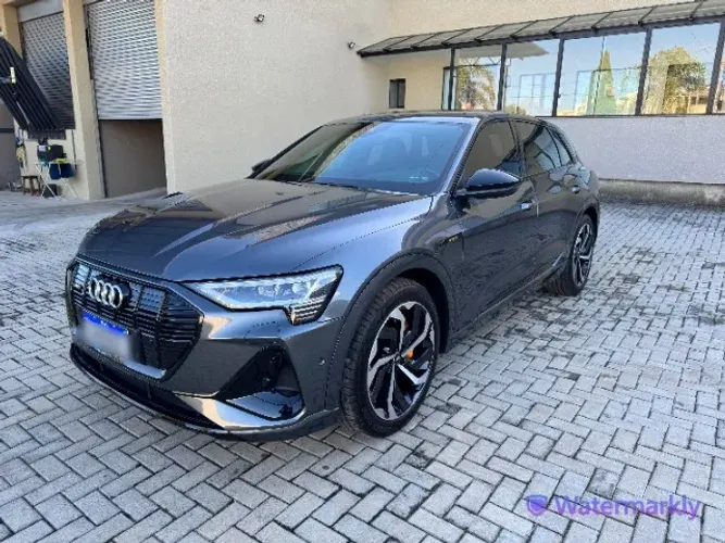 Audi E-Tron Performa. Black Aut. (elétrico) 2023