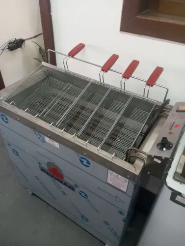 NZ. Fritadeira elétrica água e óleo 8.000w PROGÁS