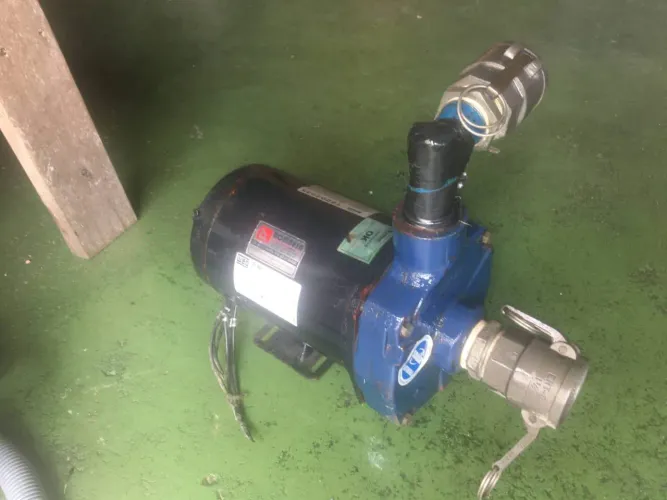 Bomba d'água trífasica 10cv