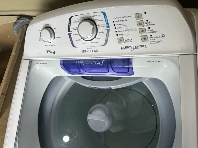 Máquina Eletrolux 16kg 220v