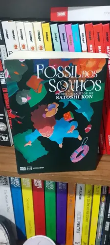 Mangá Fóssil dos Sonhos: Contos de Satoshi Kon - Pipoca e Nanquim 