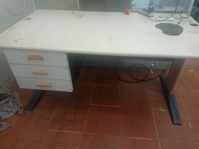 Mesa pra escritório