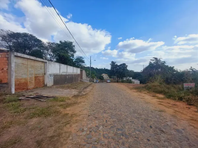 Lote à venda no Condomínio dos Nobres no bairro Tropical