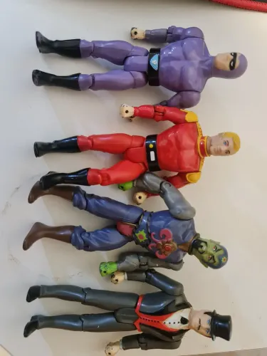 Bonecos Defensores da terra 1985 raros. 4 pecas, Flash Gordon, Fantasma , Ming e Mandrake