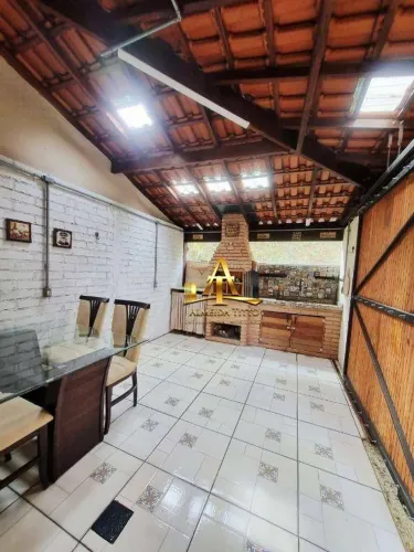 Casa à venda no Condomínio Nova Barueri - Jardim Califórnia - Barueri/São Paulo.