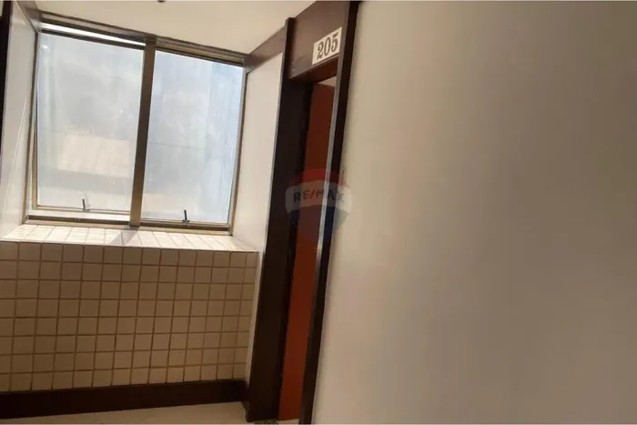 "Locação Sala Comercial: Oportunidade em Itaigara"