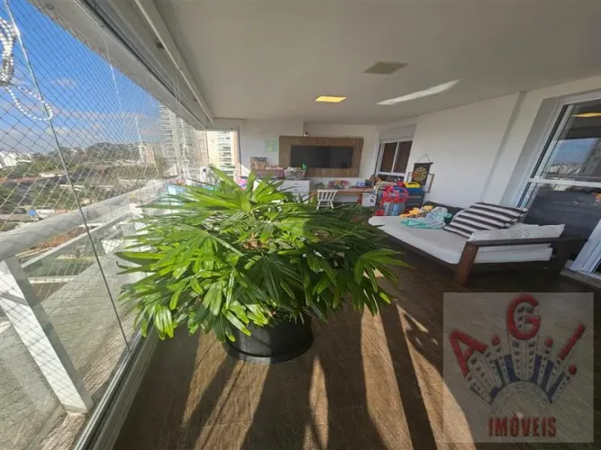 Apartamento à venda em Condomínio Clube em Santana com 200