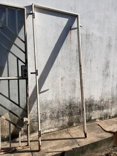 Porta de ferro para reforma 