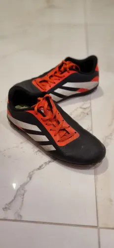 CHUTEIRA ADIDAS PREDATOR