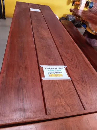 Mesa em Jatoba