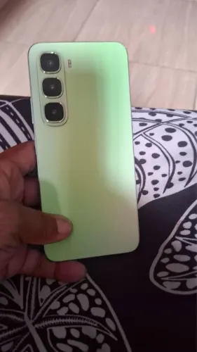 Infinix hot 60i 256Gb 8gb ram 