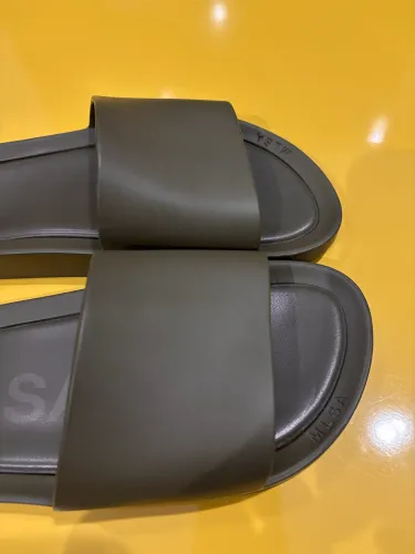 Melissa Slide verde militar. TAM. 41
