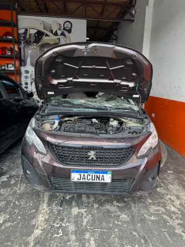 Sucata Peugeot 2008 1.6 2020 2021 P/ Retirada Peças