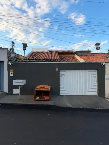Casa com 3 quartos e 2 vagas à venda no Jardim Sônia Maria