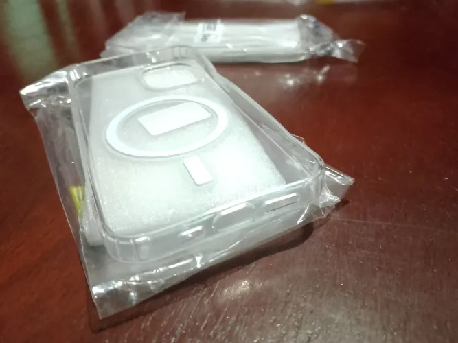 Case New Transparente iPhone 13 e 14 - Nova