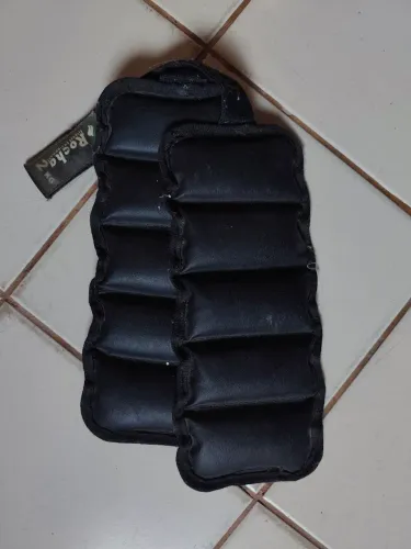 Caneleira e peso de tornozelo 