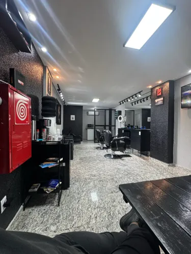 Alugo cadeira para Barbeiro - Região Minas shopping