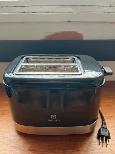 Vendo Torradeira Electrolux