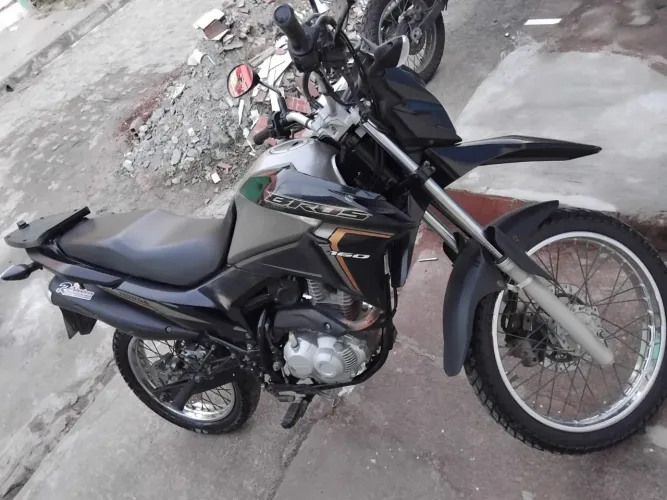 Bros 160