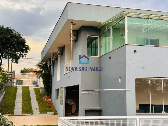 Casa de 272 m² Terreno de 1000 m² - São Pedro
