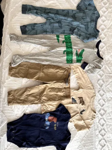 Lote menino 12-18M Carters e Gymboree