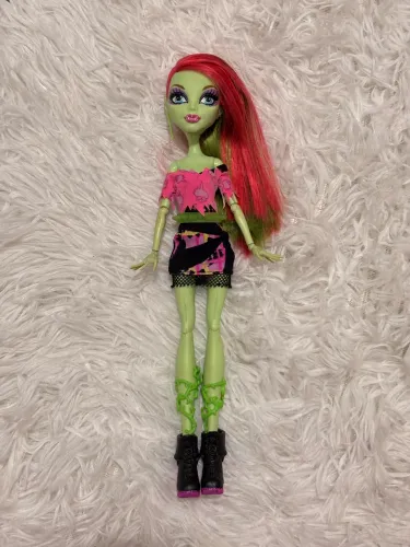Monster High Vênus Mcflytrap Music Festival