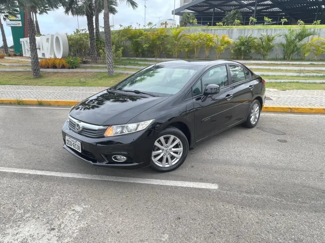 Honda Civic Sedan LXS 1.8/1.8 Flex 16V Aut. 4P 2014