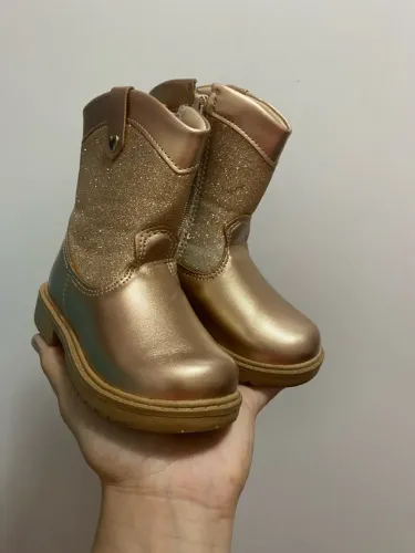 Bota infantil tamanho 21