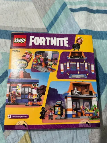 Lego Fortnite Burguer na Caixa lacrado 