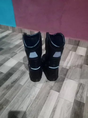 Bota de motoqueiro n 40