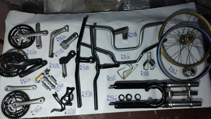 Peças p/ bicicleta a partir de r$ 15,00 reais.
