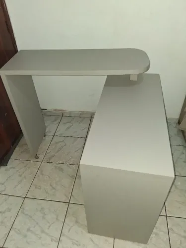 Mesa Multifuncional com Extensão Lateral:  