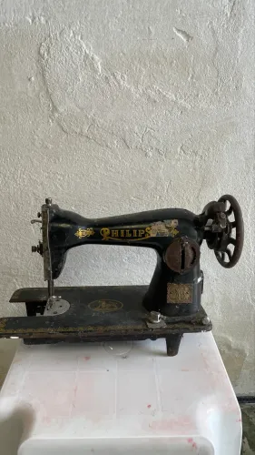 Máquina de costura vintage