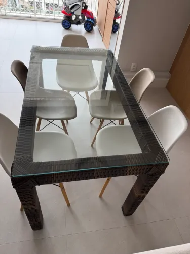 Mesa de Vime 1.40 x 0.80 com 5 cadeiras e banco