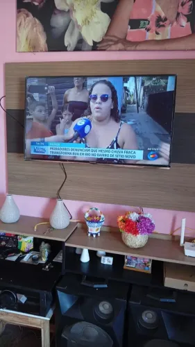 TV 32