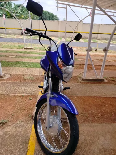 Honda relíquia pouco rodada