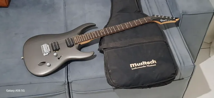 Guitarra Cort X1 Cinza