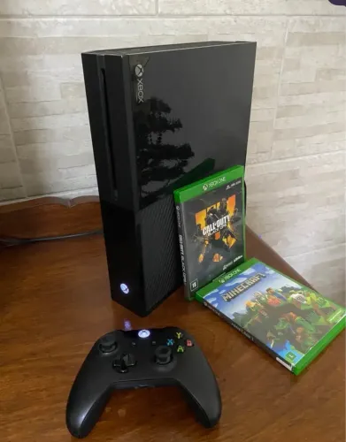 Console Xbox One FAT 500gb + 2 JOGOS