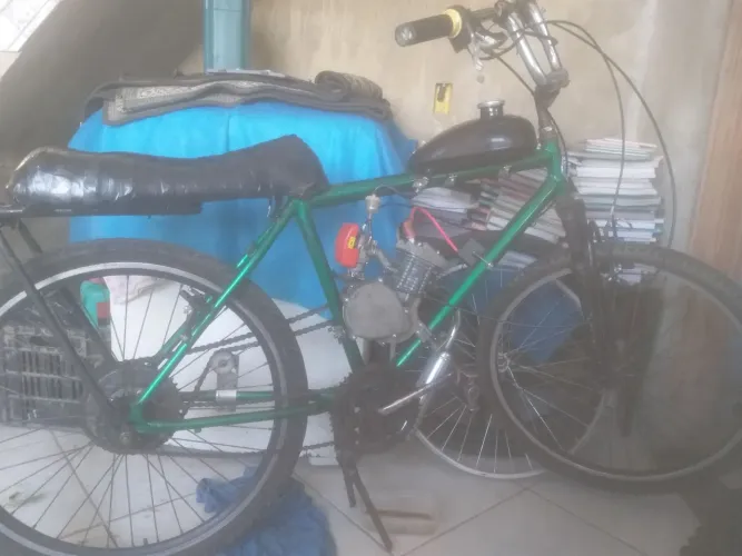 VENDO MOTORIZADA 80CC