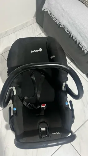 Bebê conforto safety com base