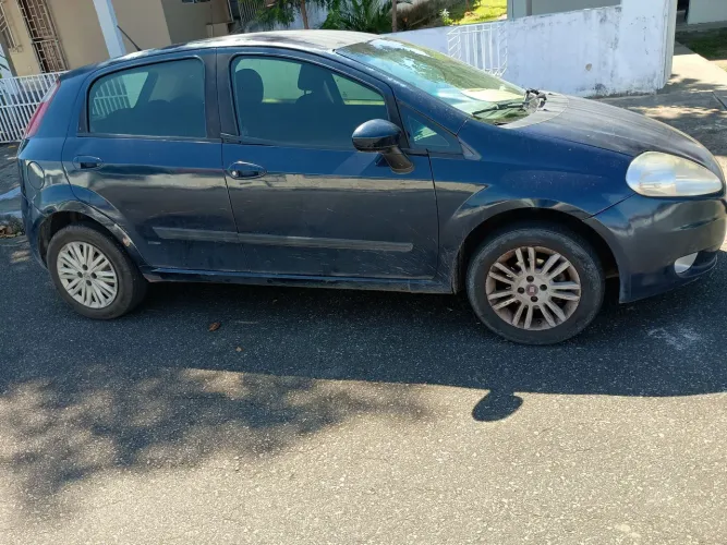 Fiat Punto Attractive 1.4 Fire Flex 8V 5P 2011