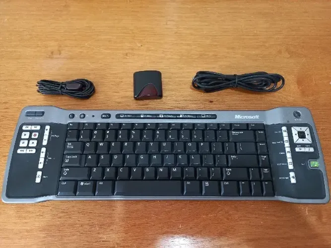 Teclado Microsoft Windows XP Media Center Edition V1.0