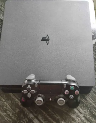 Ps4 slim